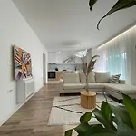 Myslym Shyri's Apart Otel