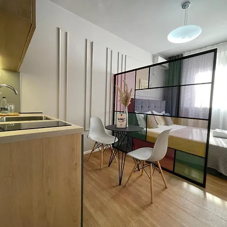 Myslym Shyri's アパートホテル