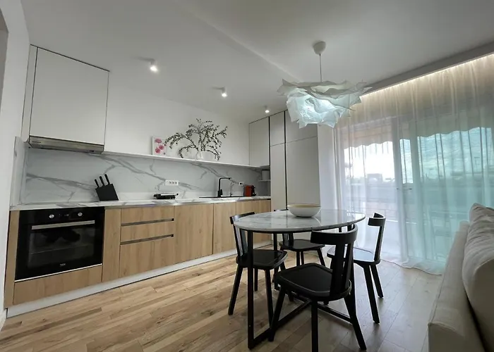 Myslym Shyri's 地拉那