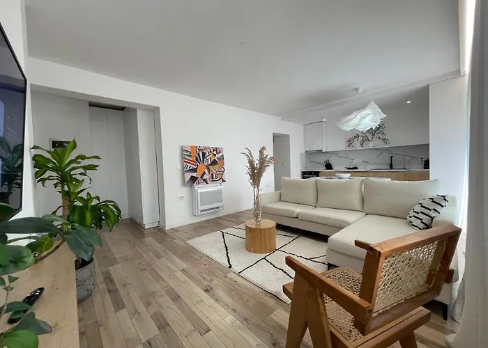 公寓式酒店 Myslym Shyri's 3*