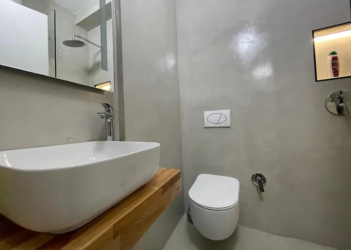 Myslym Shyri's 公寓式酒店 地拉那